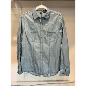 Ultra-Firm Women's Denim Button-Up Shirt‎ Long-Sleeve Size Large